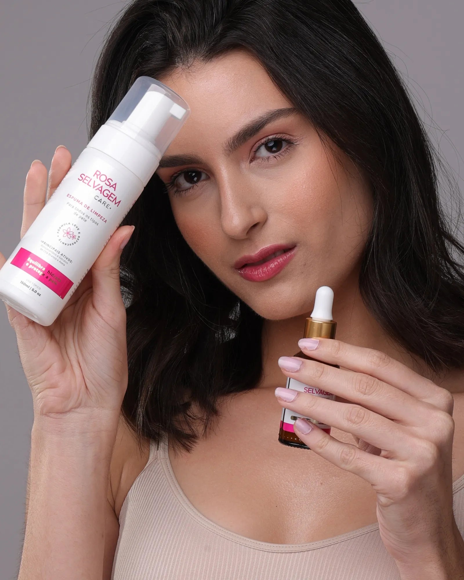 ESPUMA DE LIMPEZA ANTIOLEOSIDADE E ANTIACNE,ROSA SELVAGEM