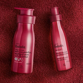 Conjunto Natura Tododia Cereja e Avelã Creme Para o Corpo 400ML + Body Splash 200ml