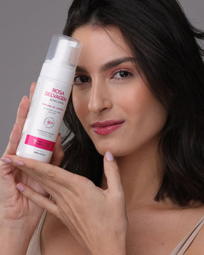 ESPUMA DE LIMPEZA ANTIOLEOSIDADE E ANTIACNE,ROSA SELVAGEM